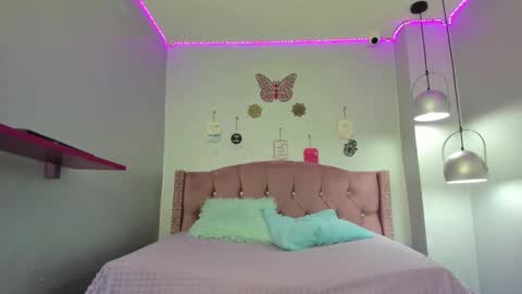 Snapshot of tanit_angels chatting on 02.28.25 TANIT ANGELS online show from 02.28.25