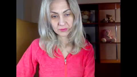 Snapshot of tanya6547 chatting on 03.02.25 tanya online show from 03.02.25