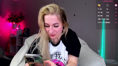 Snapshot of tanya_acid chatting on 01.10.25 Tanya acid       online show from 01.10.25