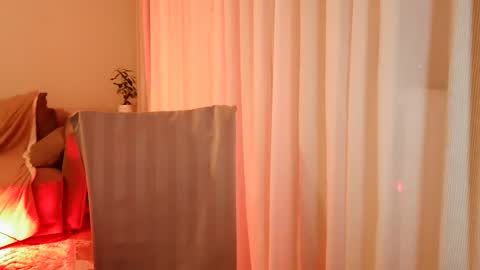 Snapshot of tanywish chatting on 02.15.25 Tanya Chudo online show from 02.15.25