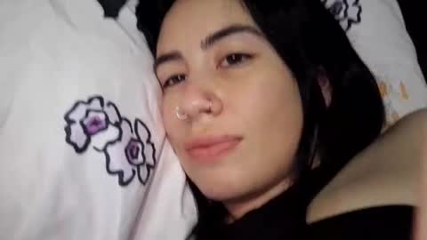 Snapshot of tara_joi chatting on 01.15.25 Tara online show from 01.15.25