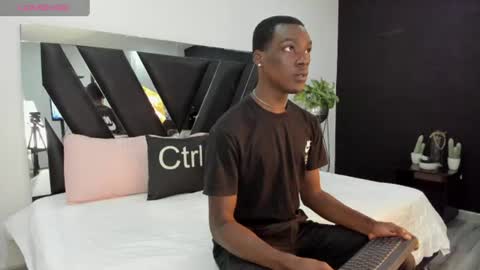 Snapshot of tarekwest chatting on 07.18.26 Tarek West online show from 07.18.26