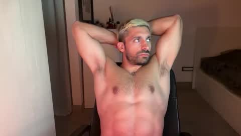 Snapshot of tarquit8 chatting on 10.03.25 tarquit8 online show from 10.03.25