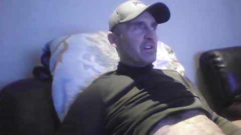 Snapshot of tarzeny77 chatting on 01.05.25 tarzeny77 online show from 01.05.25