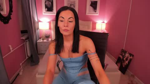 Tasha online show from 03.05.25