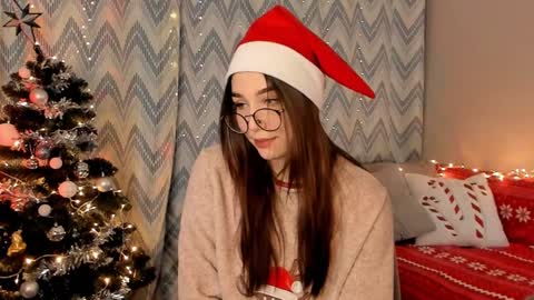 Snapshot of tate_angel chatting on 12.27.24 Tate online show from 12.27.24