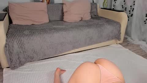 Snapshot of tate_angel chatting on 03.09.25 Tate online show from 03.09.25