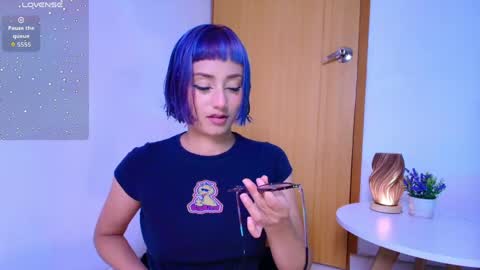 Snapshot of tati_cardenas chatting on 04.25.26 AME online show from 04.25.26