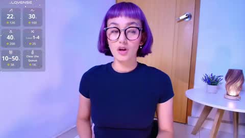 Snapshot of tati_cardenas chatting on 05.17.26 AME online show from 05.17.26