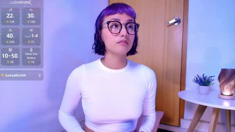 Snapshot of tati_cardenas chatting on 05.18.26 AME online show from 05.18.26