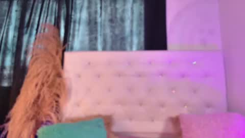 Snapshot of tatixxxvega chatting on 06.18.26 tatix online show from 06.18.26