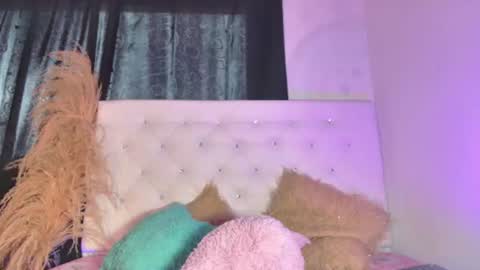 Snapshot of tatixxxvega chatting on 07.23.26 tatix online show from 07.23.26