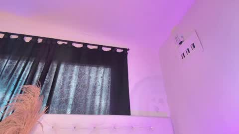 Snapshot of tatixxxvega chatting on 07.28.26 tatix online show from 07.28.26