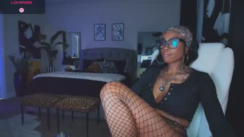 Tatted Queen online show from 07.22.26