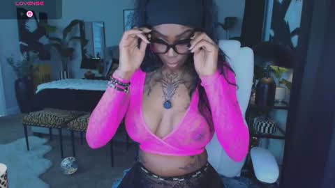 Tatted Queen online show from 07.23.26