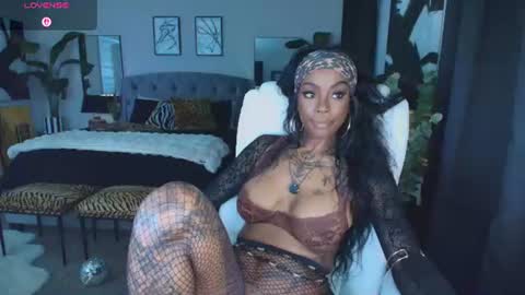 Tatted Queen online show from 07.24.26