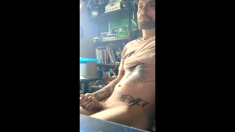 Snapshot of tattedalpha chatting on 05.12.26 tattedalpha online show from 05.12.26