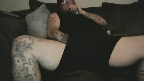 Snapshot of tattedbiker69 chatting on 01.12.26 tattedbiker69 online show from 01.12.26