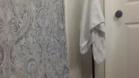 Snapshot of tattoo3333 chatting on 02.15.25 tattoo3333 online show from 02.15.25