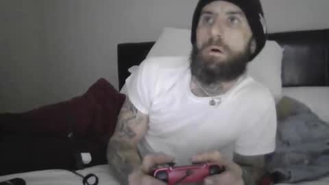 Snapshot of tattoo3333 chatting on 10.31.25 tattoo3333 online show from 10.31.25