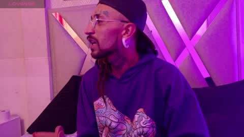 Snapshot of tattoo_edbosses chatting on 04.10.26 Mara y Dominic online show from 04.10.26