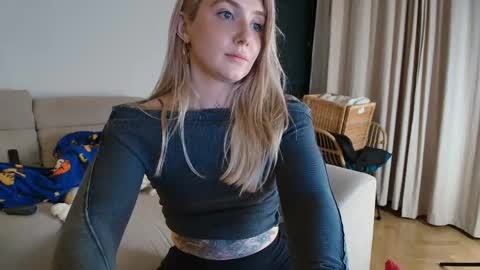 tattoobbgirl online show from 04.18.26