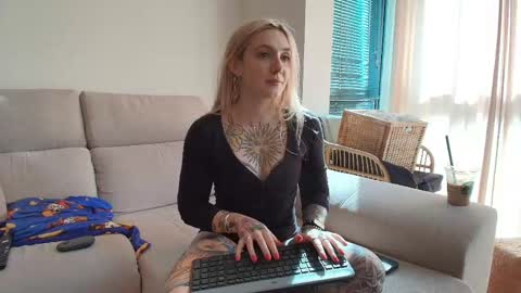 tattoobbgirl online show from 05.01.26
