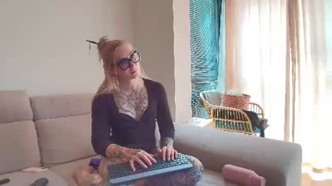 tattoobbgirl online show from 06.10.26