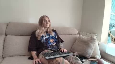 tattoobbgirl online show from 07.11.26