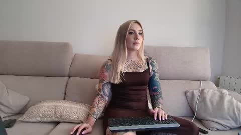tattoobbgirl online show from 08.01.26