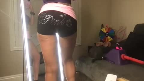 Miss Grace online show from 02.13.26