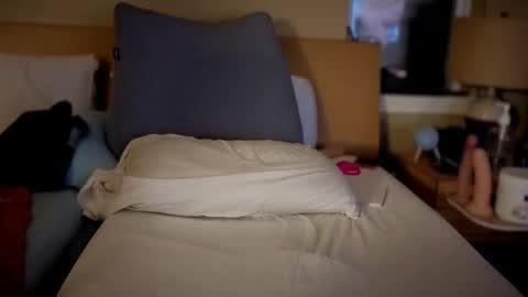 Snapshot of tattooed_love_boy chatting on 11.28.25 tattooed love boy online show from 11.28.25