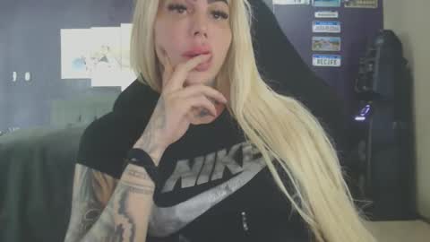 tatuada_safada online show from 12.23.25