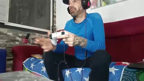 Snapshot of tatuadorhotxxx chatting on 02.16.26 Tatuado20cm online show from 02.16.26