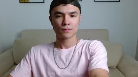 Snapshot of taurus4k chatting on 12.19.24 taurus4k online show from 12.19.24