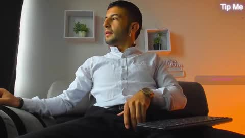 Snapshot of tayer_bennet chatting on 10.08.25 tayer_bennet online show from 10.08.25