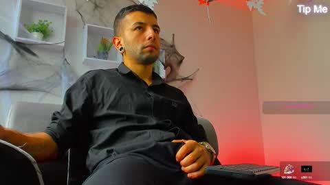 Snapshot of tayer_bennet chatting on 10.14.25 tayer_bennet online show from 10.14.25