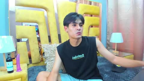 Snapshot of taylercruz chatting on 07.17.26 TaylerCruz online show from 07.17.26