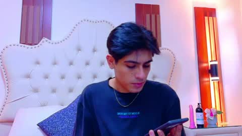 Snapshot of taylercruz chatting on 07.19.26 TaylerCruz online show from 07.19.26