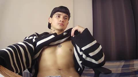 Snapshot of taylor_024 chatting on 05.29.26 independent model online show from 05.29.26