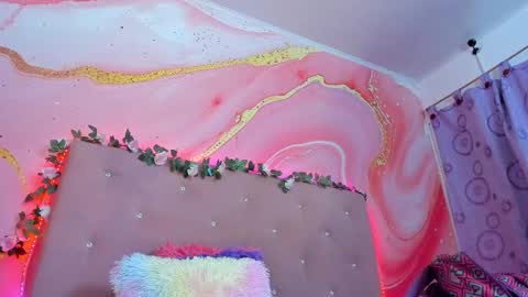 Sarah  online show from 02.22.25