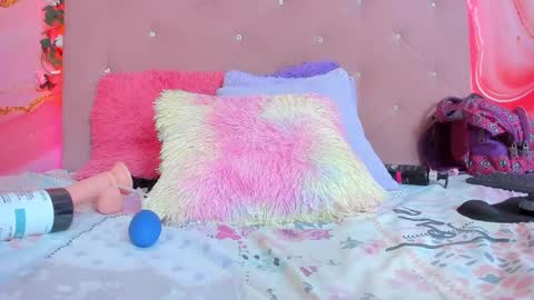 Sarah  online show from 03.06.25