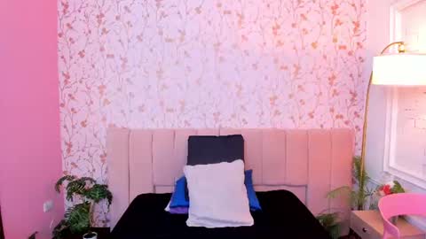 Taylor Bennet online show from 07.03.26