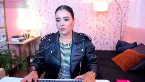 Taylor Bennet online show from 07.27.26