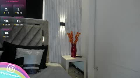 Taylor Harveey online show from 02.23.26