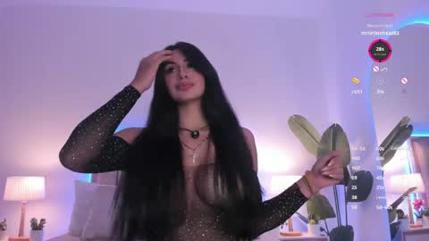 Snapshot of taylor_jonnees chatting on 05.08.26 Taylor Help me to get 100 thumbs up online show from 05.08.26