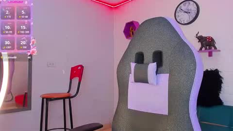 Taylor online show from 10.11.25