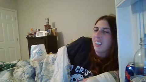 Snapshot of taylorslay chatting on 04.28.26 taylorslay online show from 04.28.26