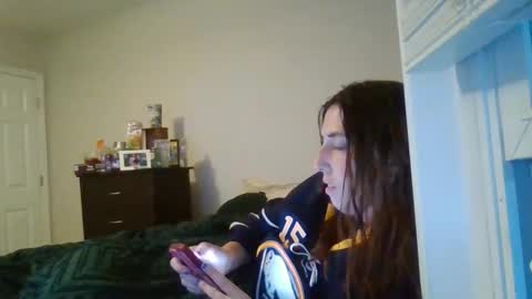 Snapshot of taylorslay chatting on 05.17.26 taylorslay online show from 05.17.26