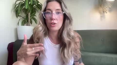 Taylor online show from 10.08.25